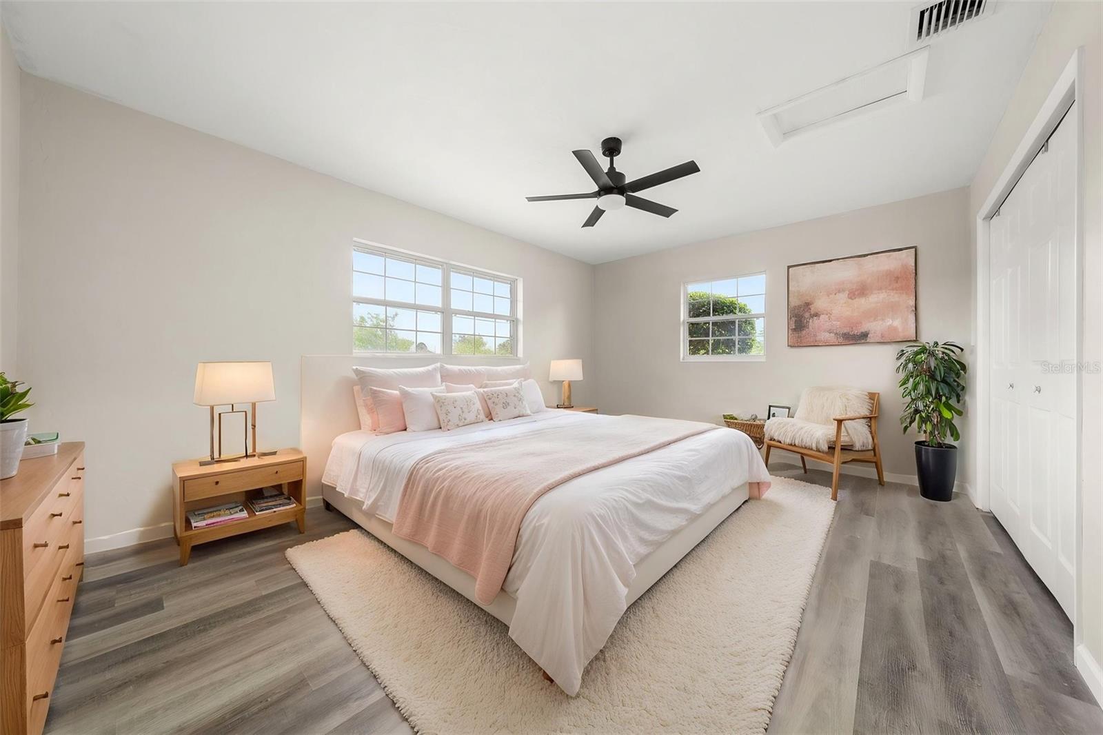 GOLDEN ACRES 1ST ADD - Residential