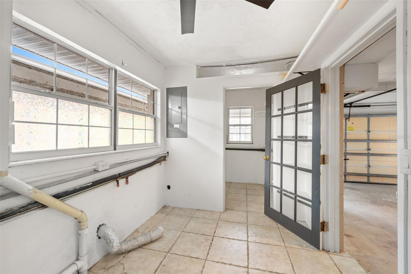 GOLDEN ACRES 1ST ADD - Residential