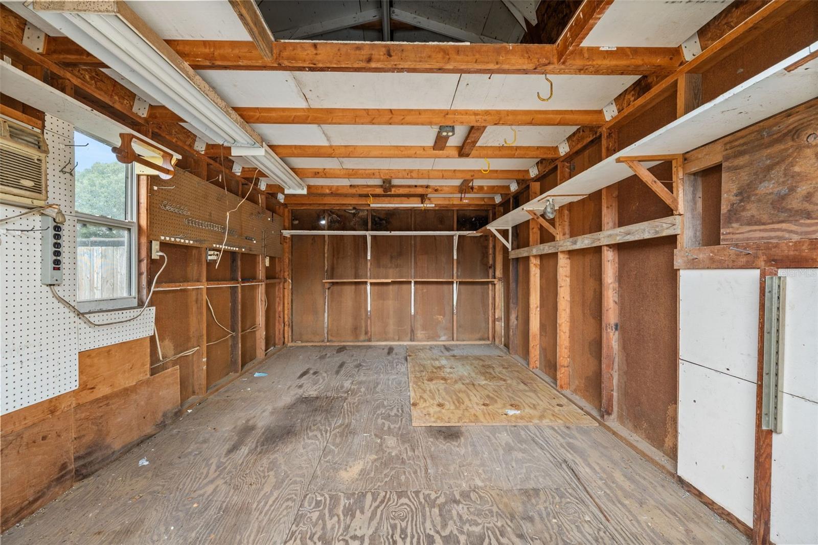 GOLDEN ACRES 1ST ADD - Residential