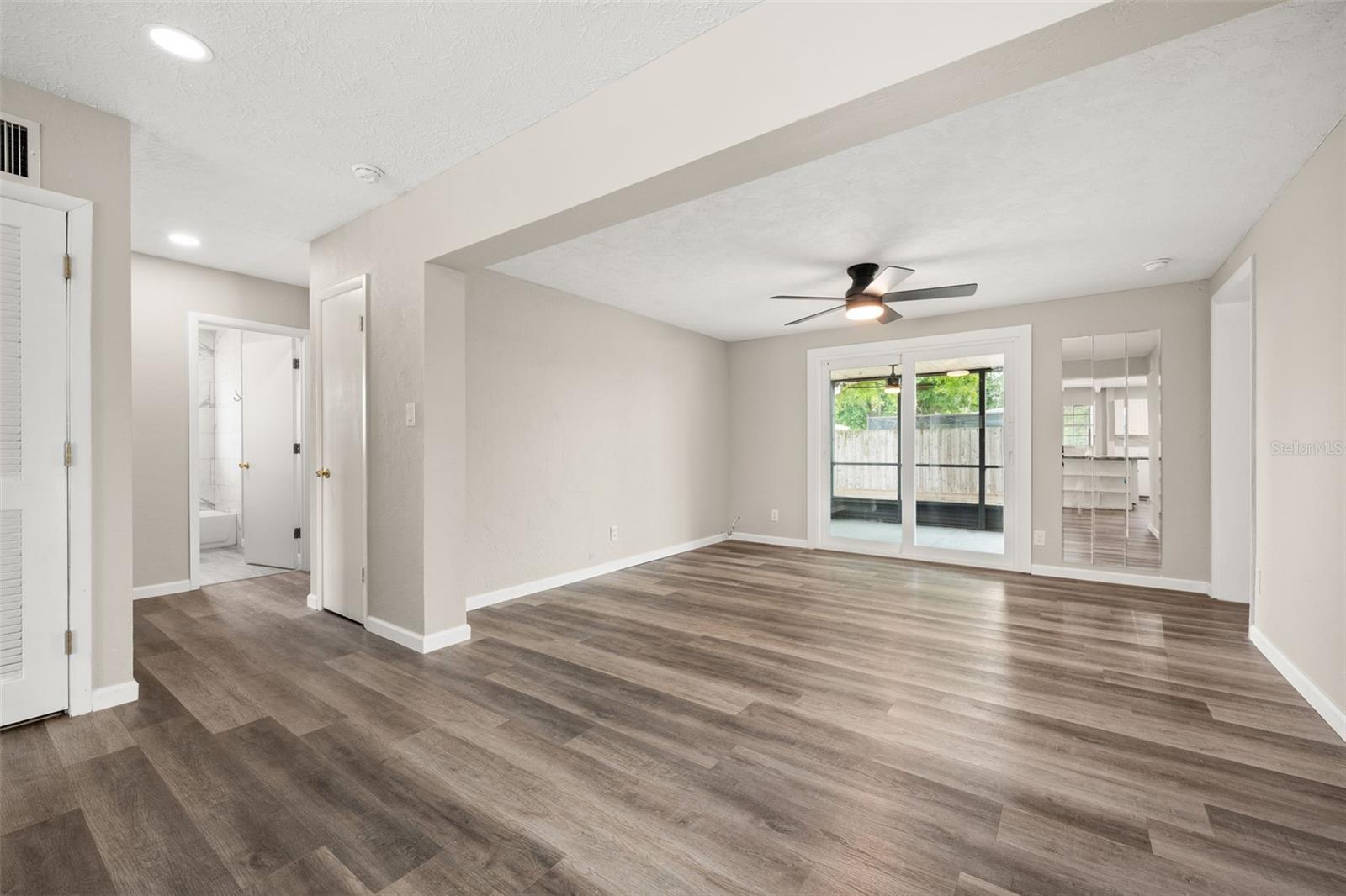 GOLDEN ACRES 1ST ADD - Residential