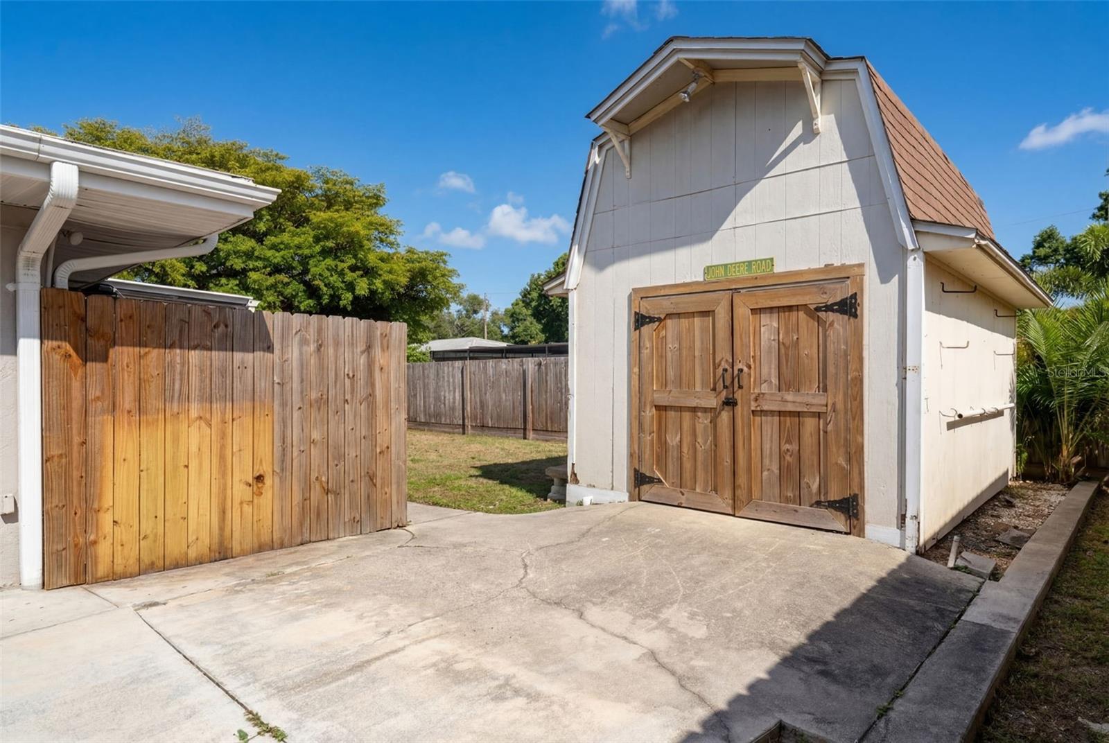 GOLDEN ACRES 1ST ADD - Residential