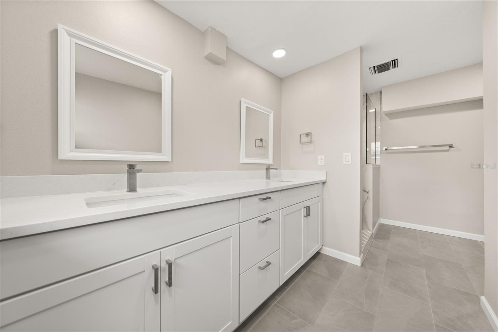 GOLDEN ACRES 1ST ADD - Residential