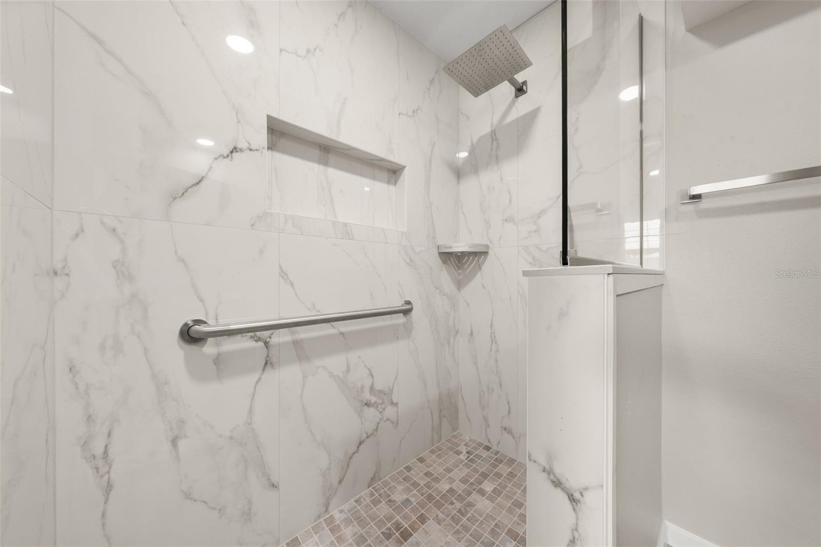 GOLDEN ACRES 1ST ADD - Residential