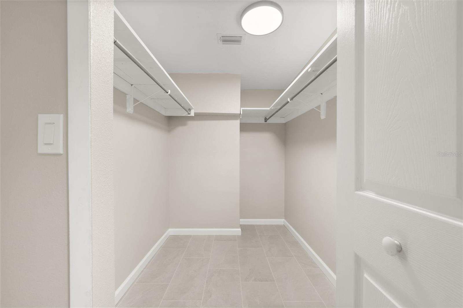 GOLDEN ACRES 1ST ADD - Residential