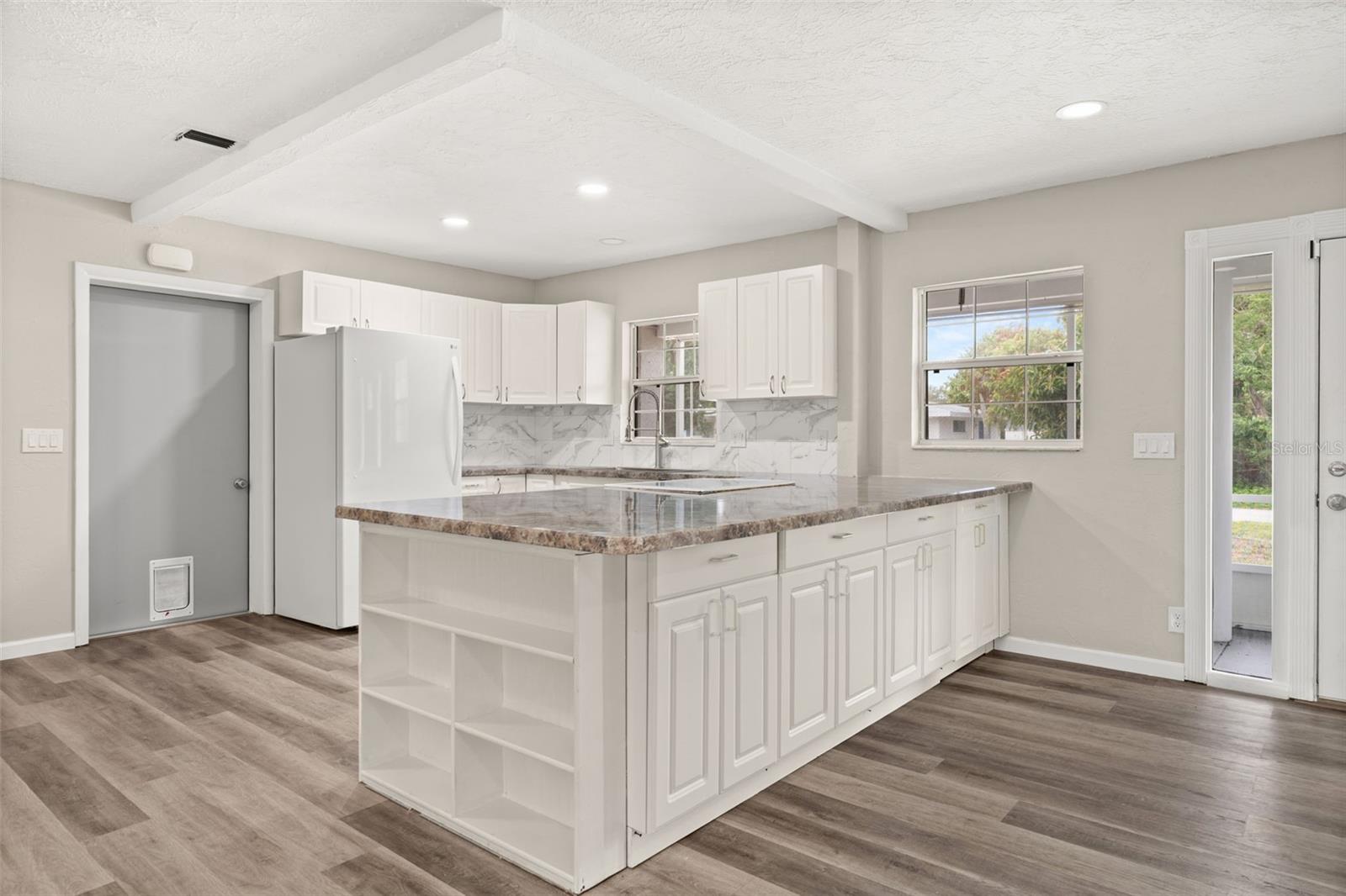 GOLDEN ACRES 1ST ADD - Residential