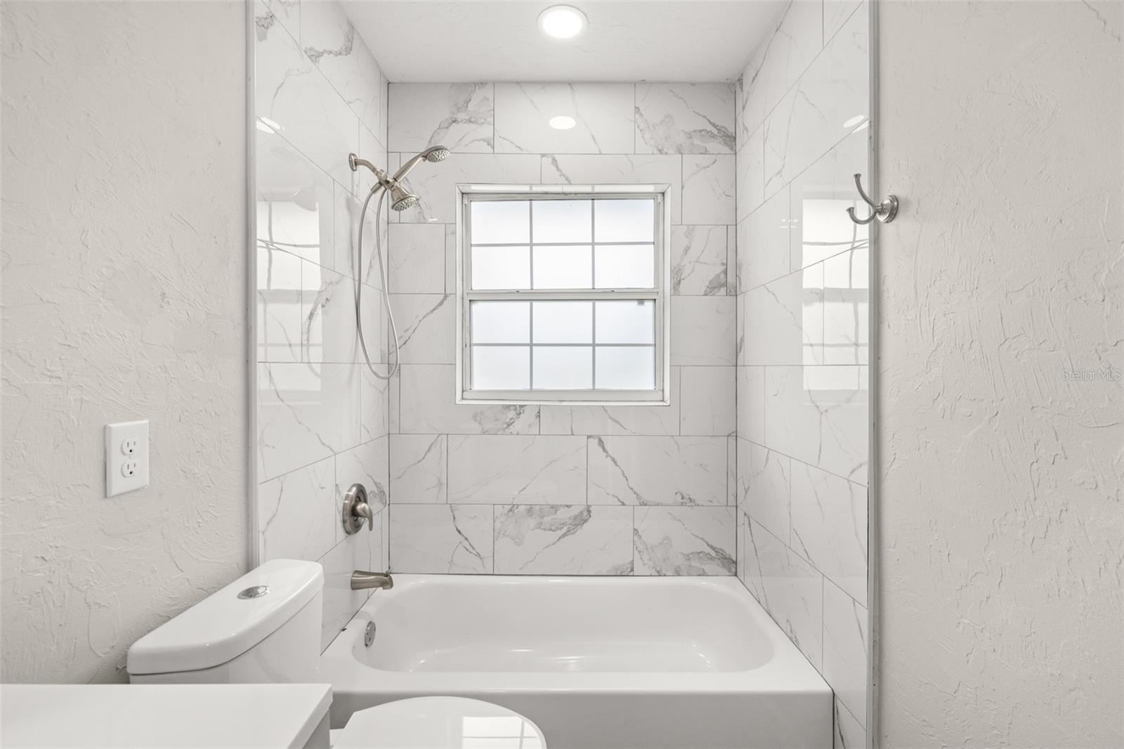 GOLDEN ACRES 1ST ADD - Residential