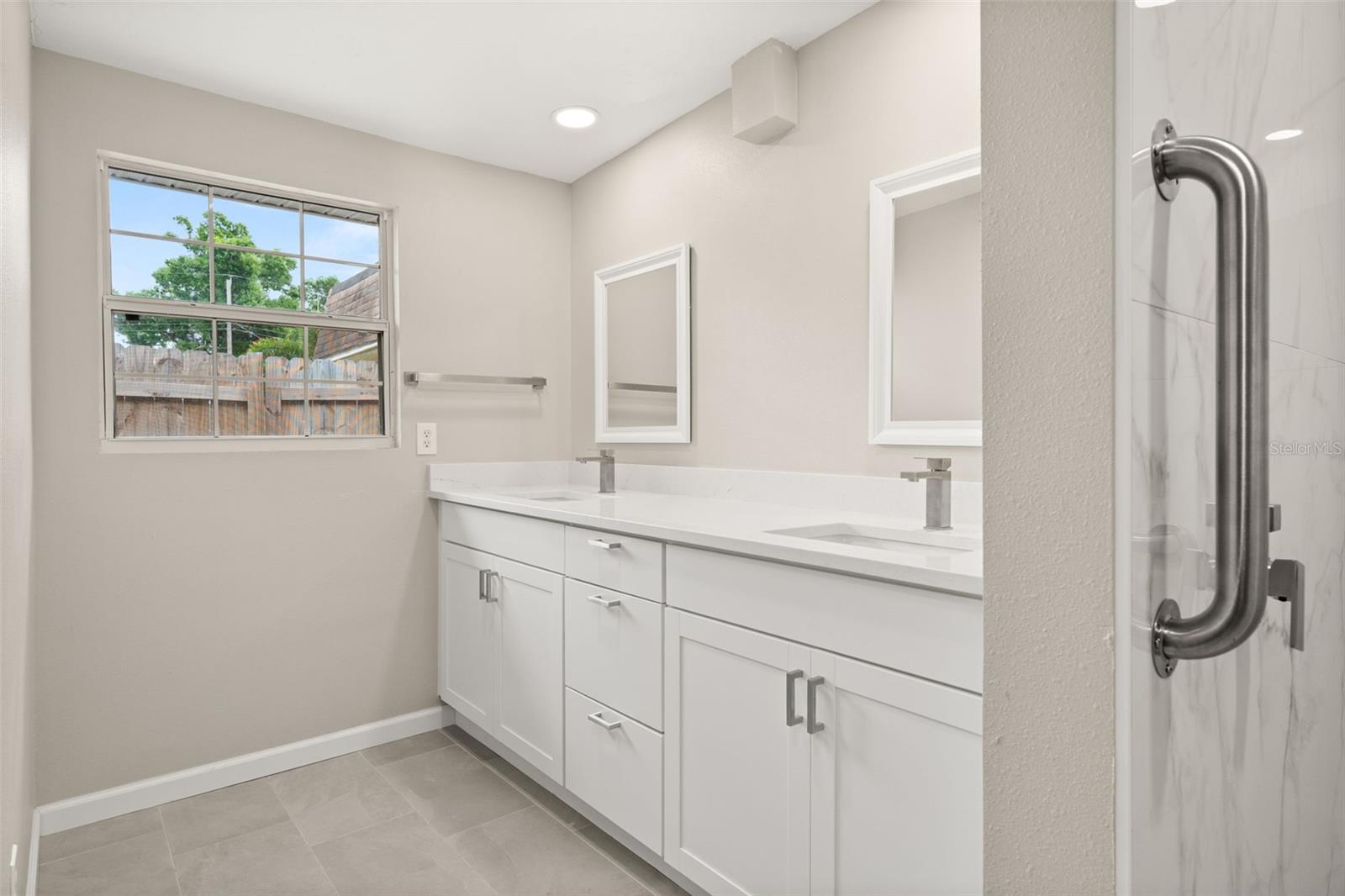 GOLDEN ACRES 1ST ADD - Residential