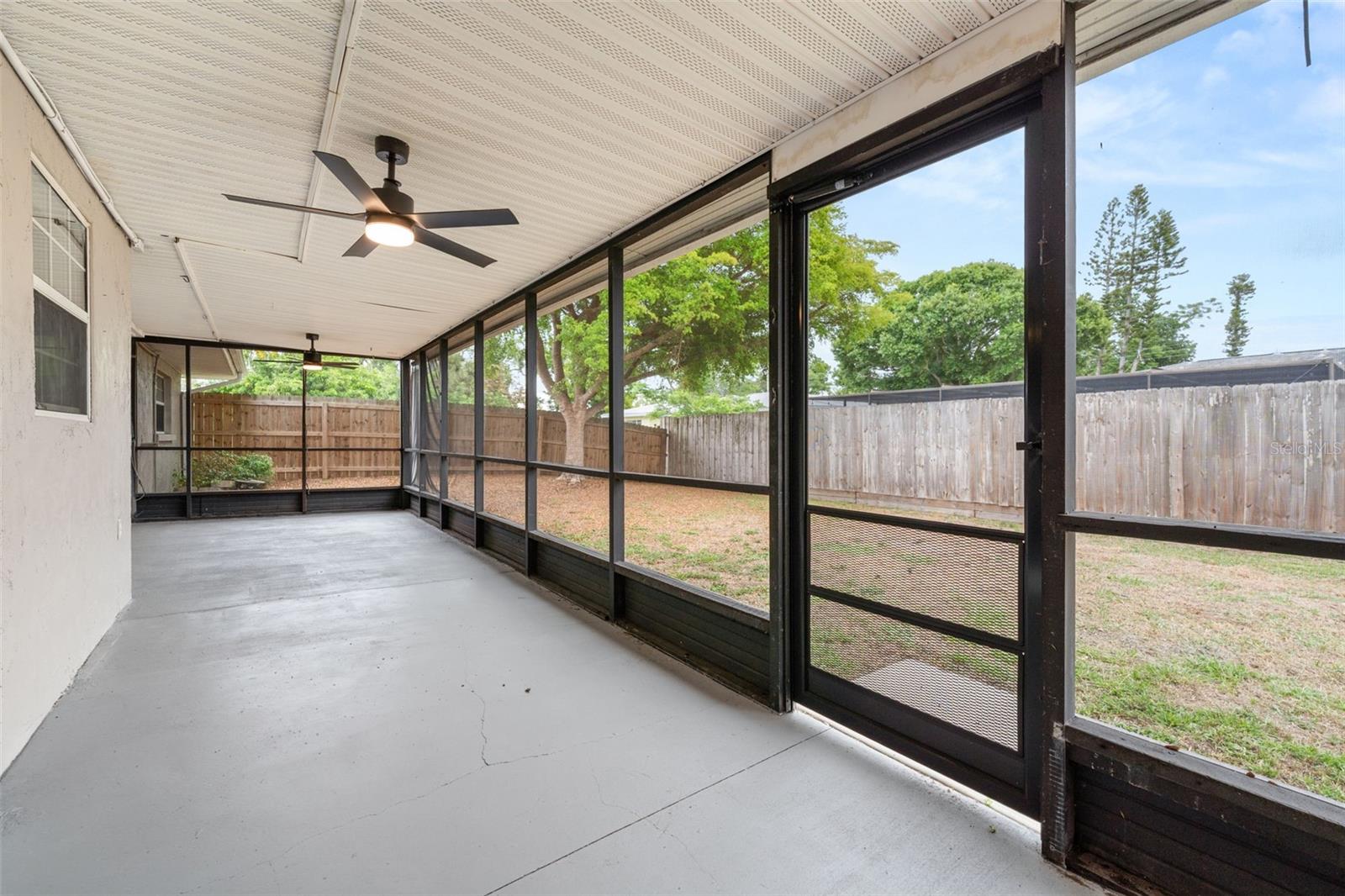 GOLDEN ACRES 1ST ADD - Residential