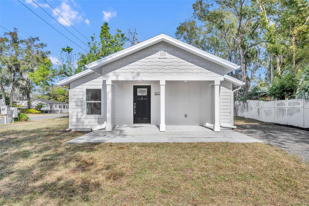 Photo of 1303 Stowe Avenue, Mount Dora, FL 32757 (MLS # O6378113)