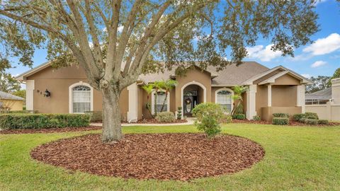 A home in LAKELAND