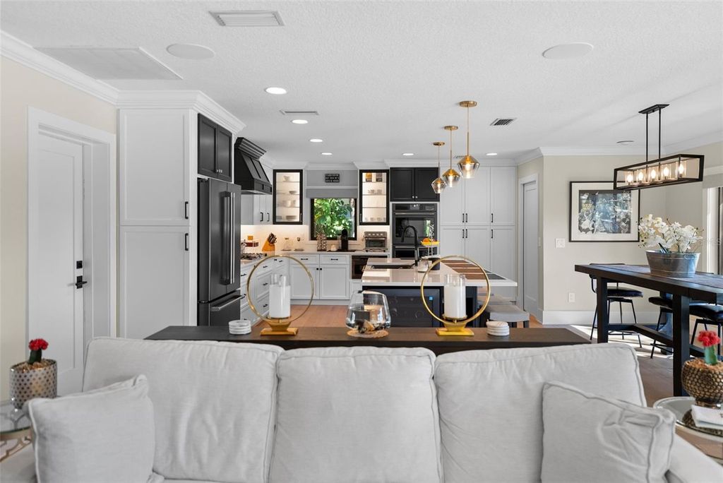 Photo of 4926 W Melrose Avenue N, Tampa, FL 33629 (MLS # TB8479336)