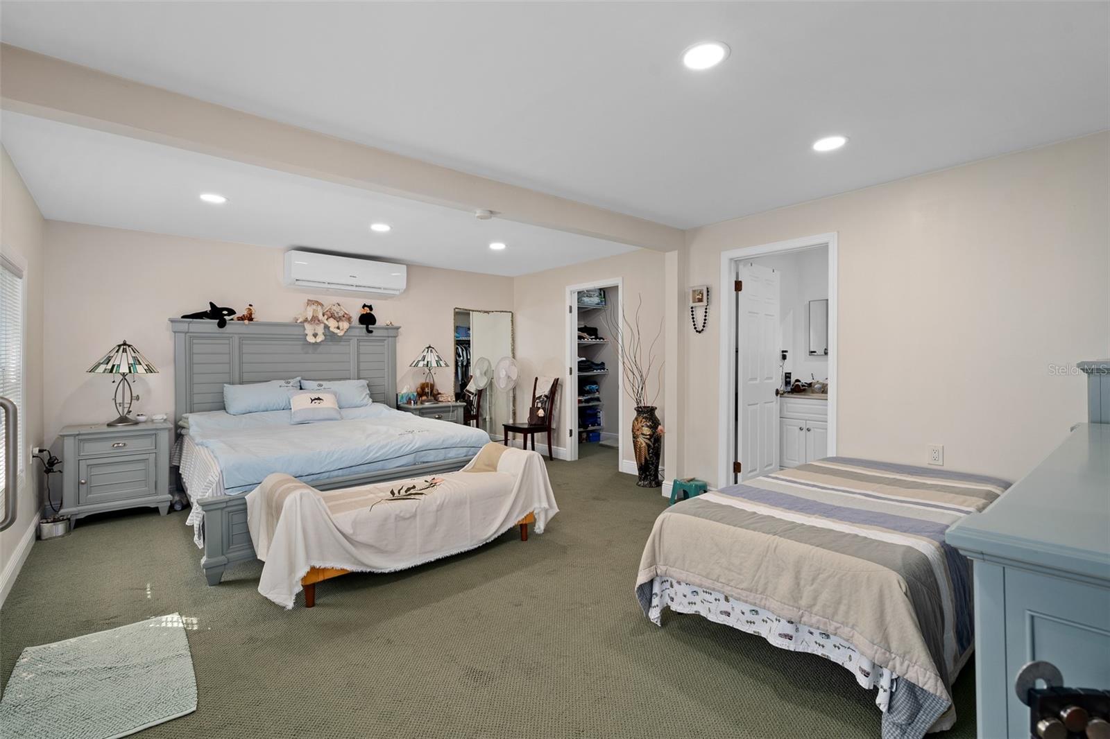 HUGHEY HEIGHTS - Residential