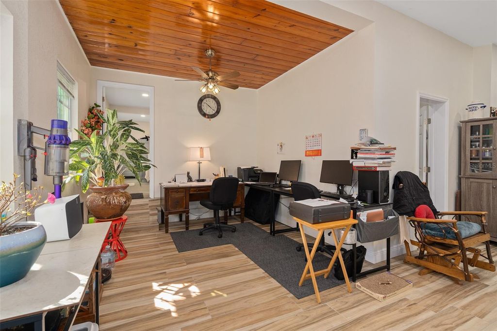 Photo of 1504 S Lee Avenue, Orlando, FL 32805 (MLS # TB8476046)