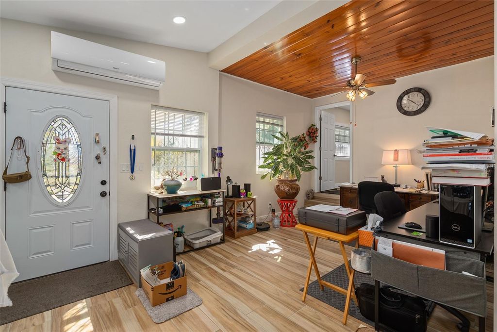 Photo of 1504 S Lee Avenue, Orlando, FL 32805 (MLS # TB8476046)