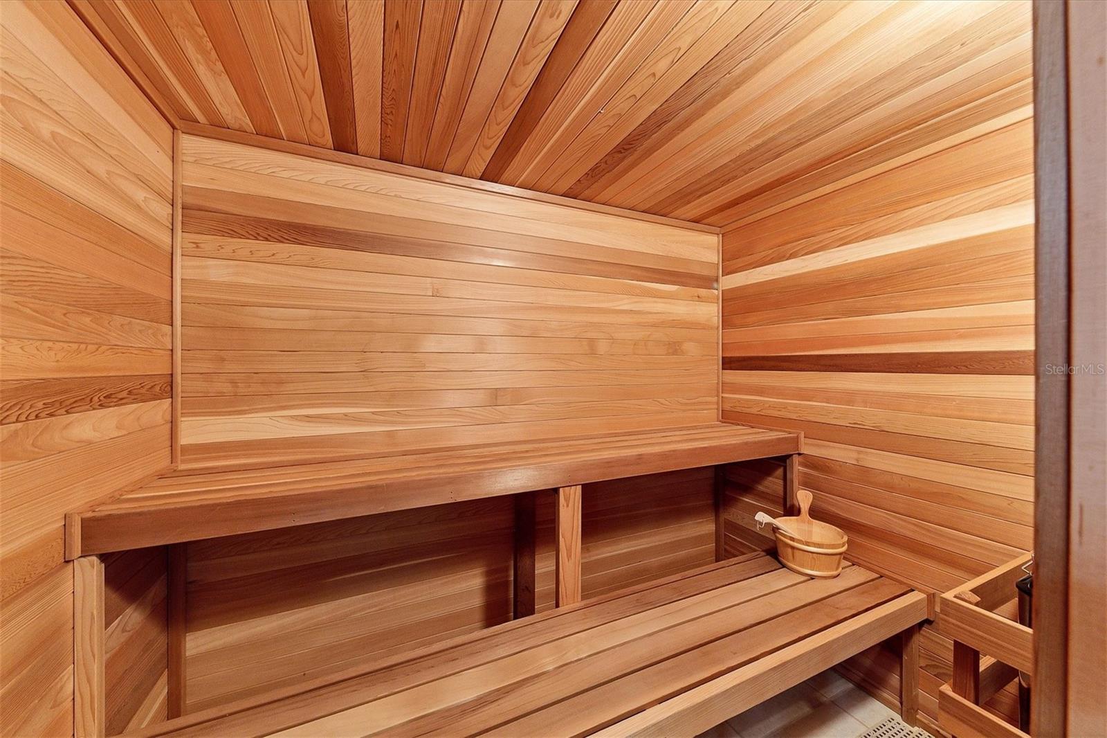 LAKEWOOD RANCH COUNTRY CLUB - Residential