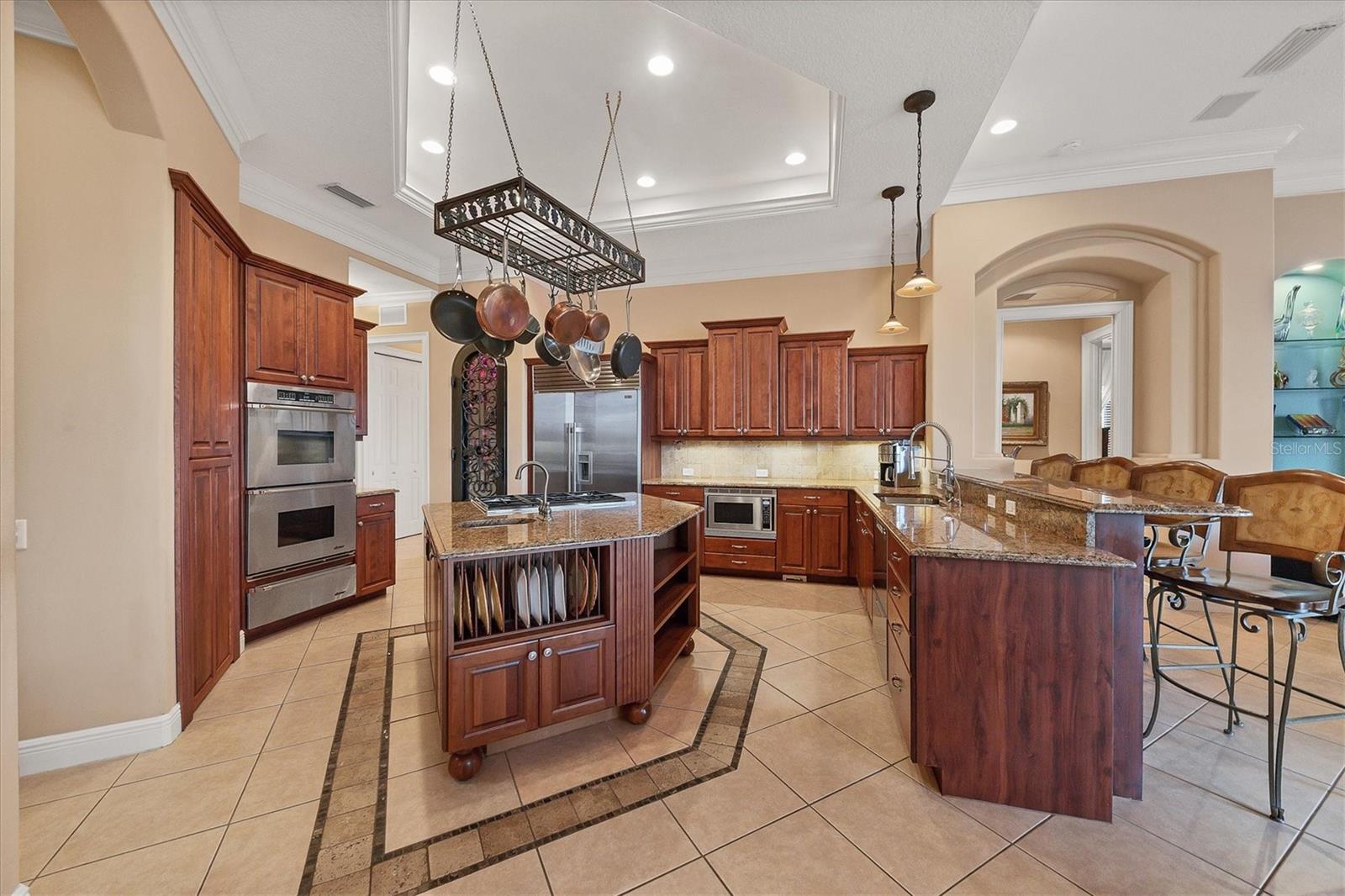 LAKEWOOD RANCH COUNTRY CLUB - Residential