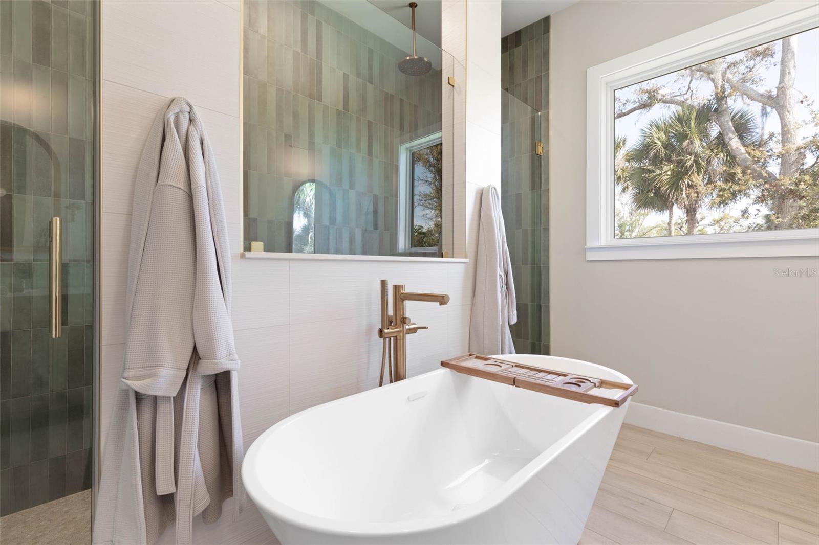 SEASIDE LANDINGS - Residential