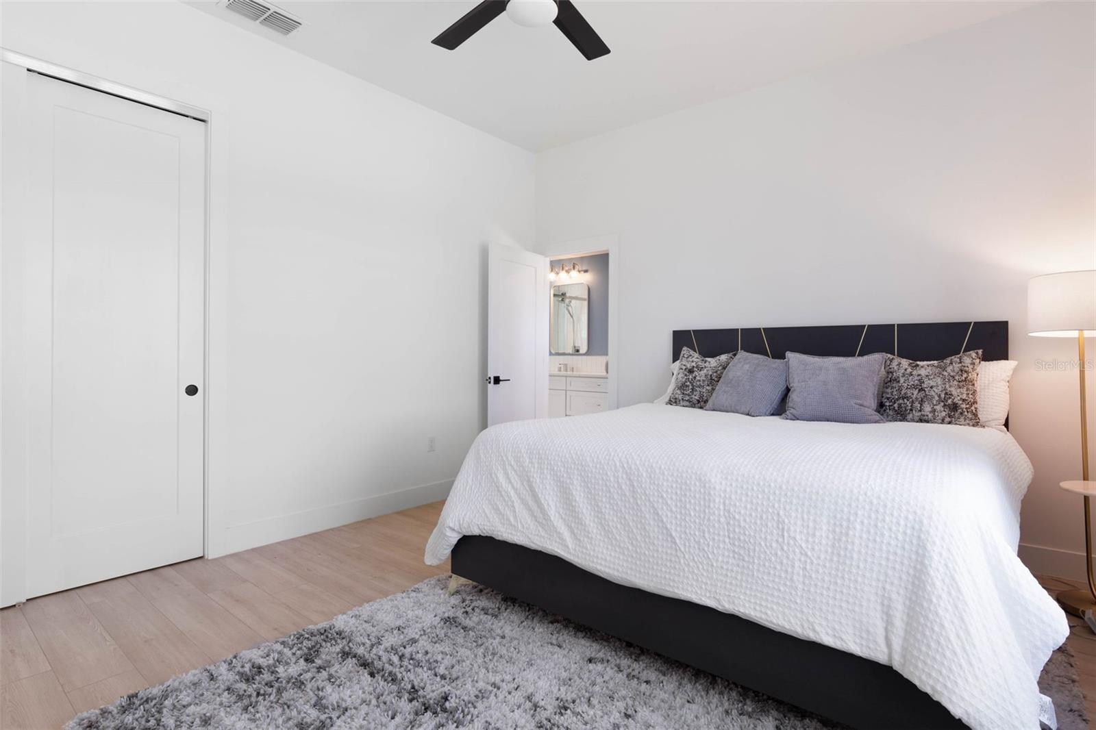 SEASIDE LANDINGS - Residential