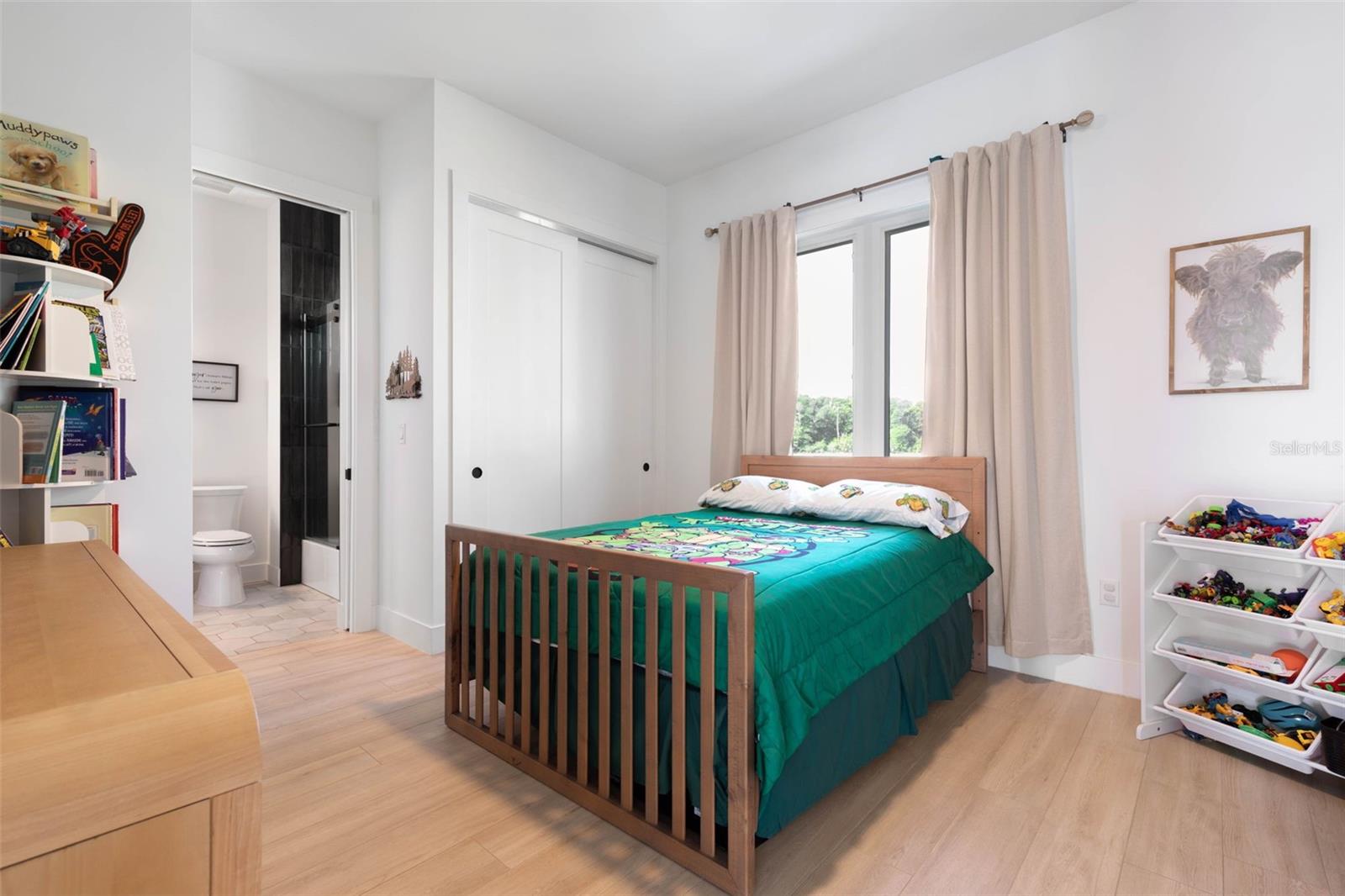 SEASIDE LANDINGS - Residential