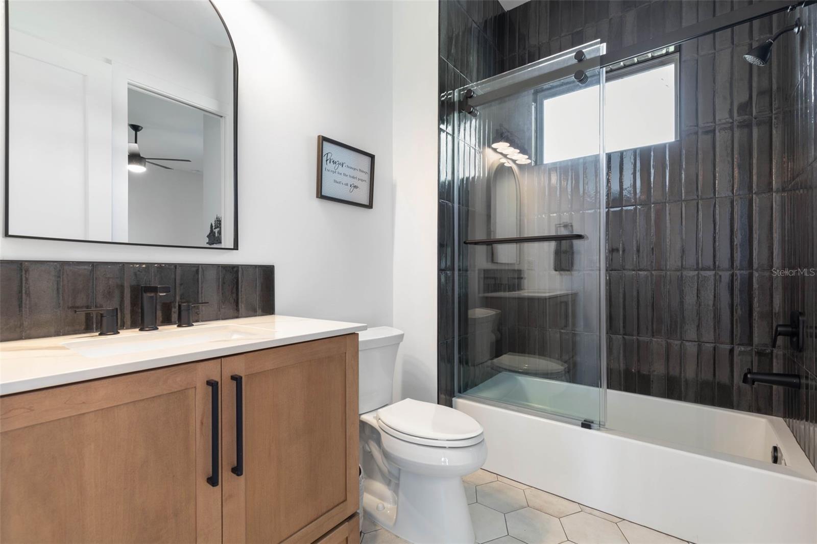 SEASIDE LANDINGS - Residential