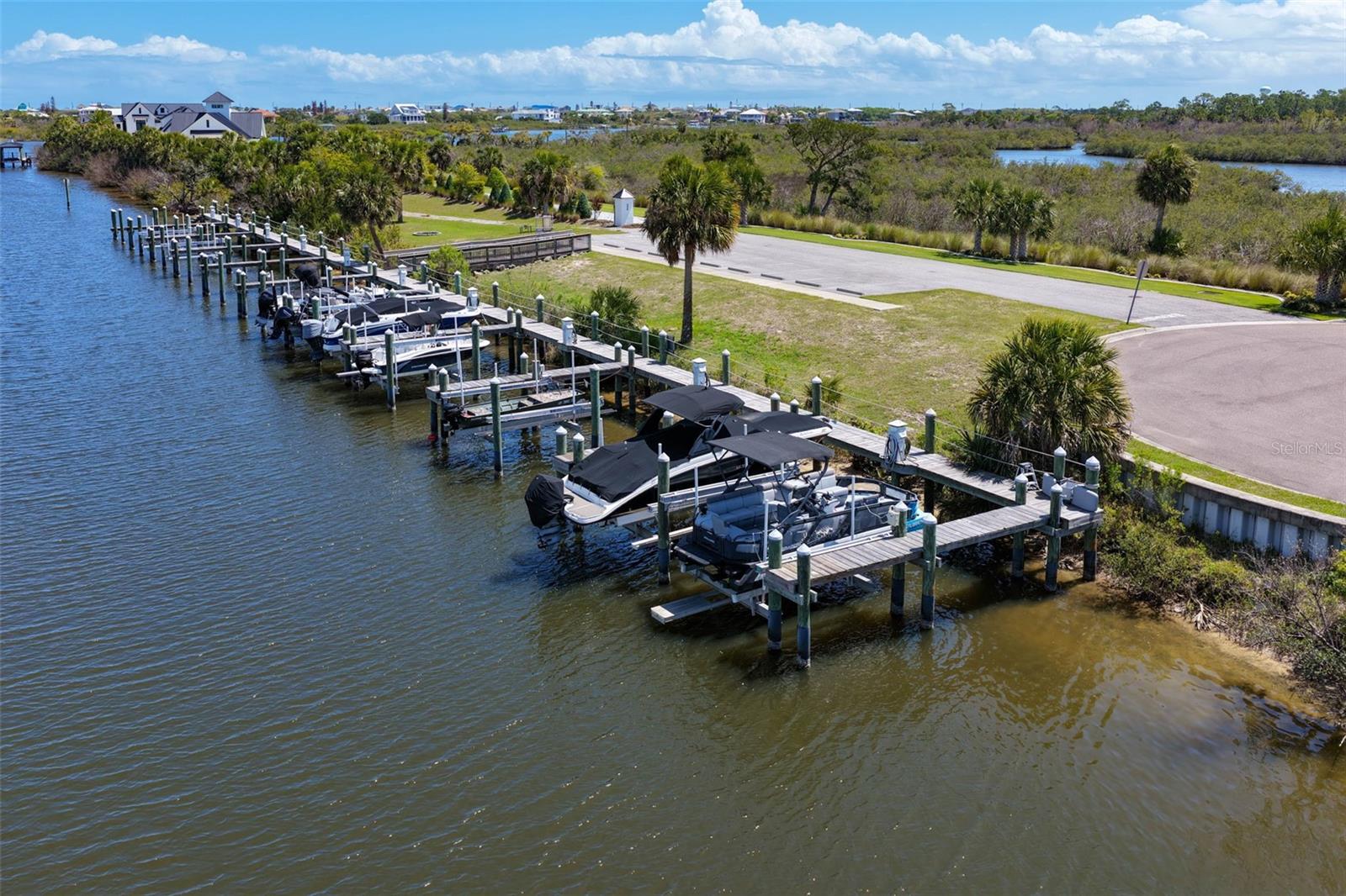 SEASIDE LANDINGS - Residential