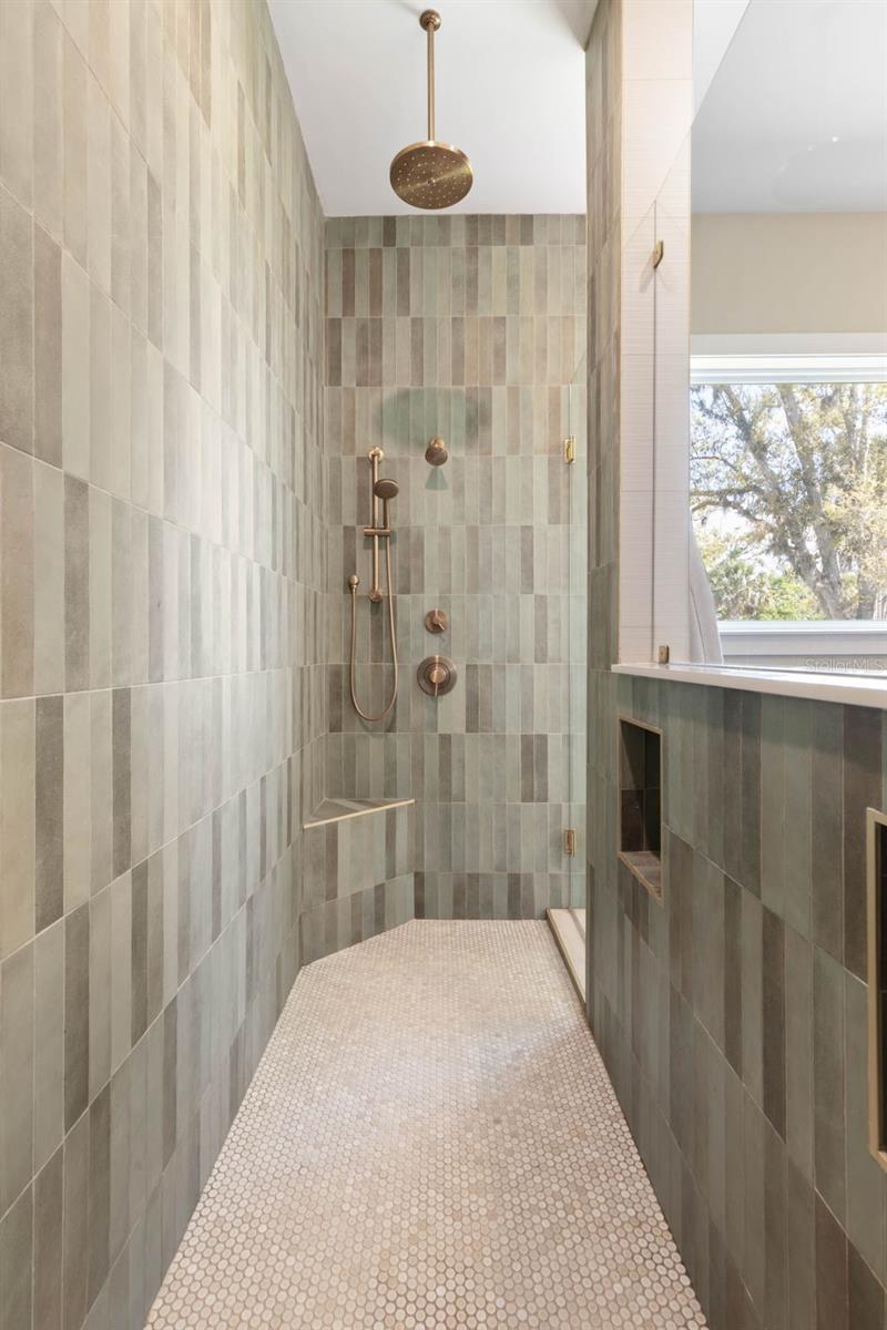 SEASIDE LANDINGS - Residential