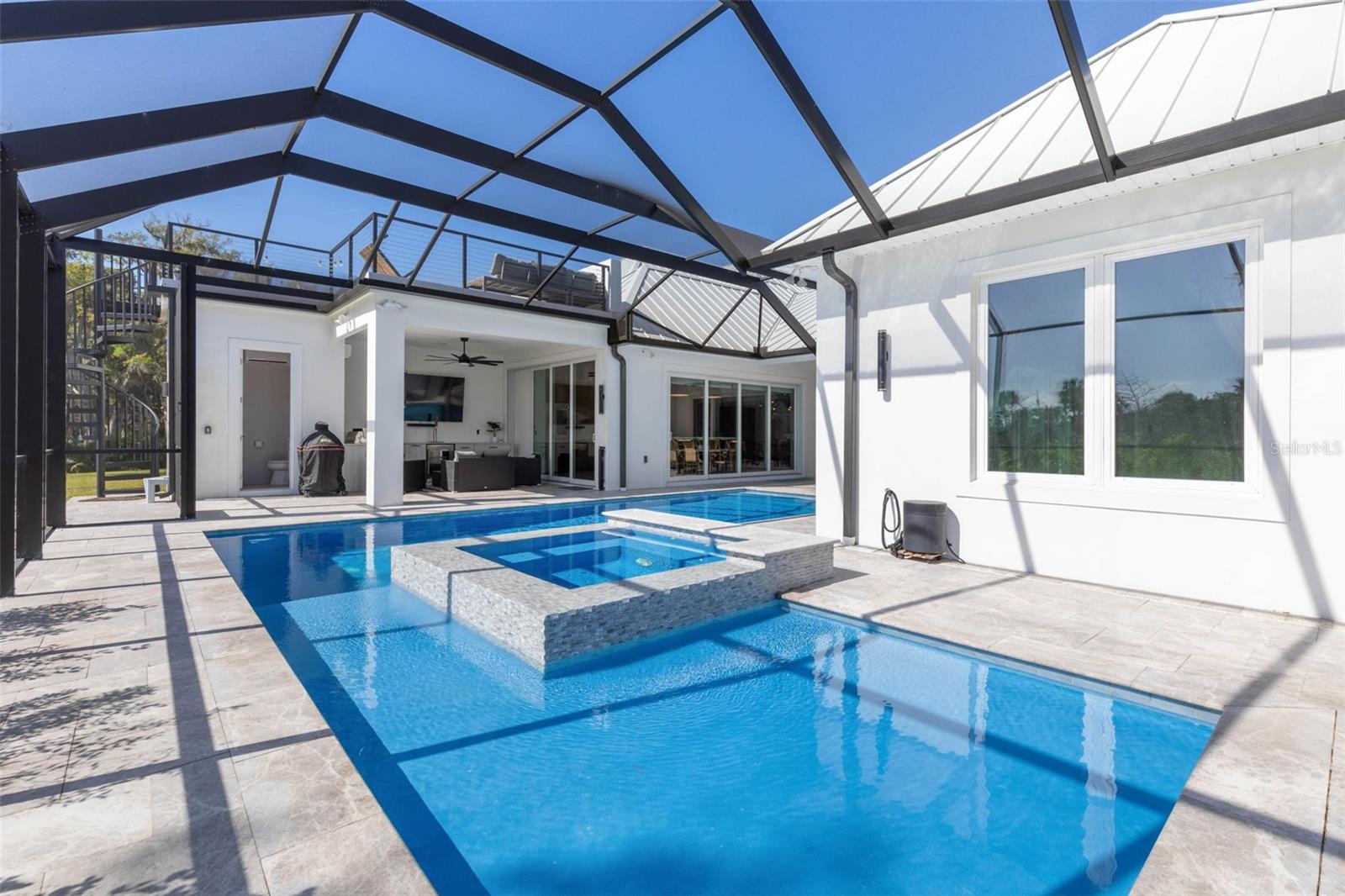 SEASIDE LANDINGS - Residential