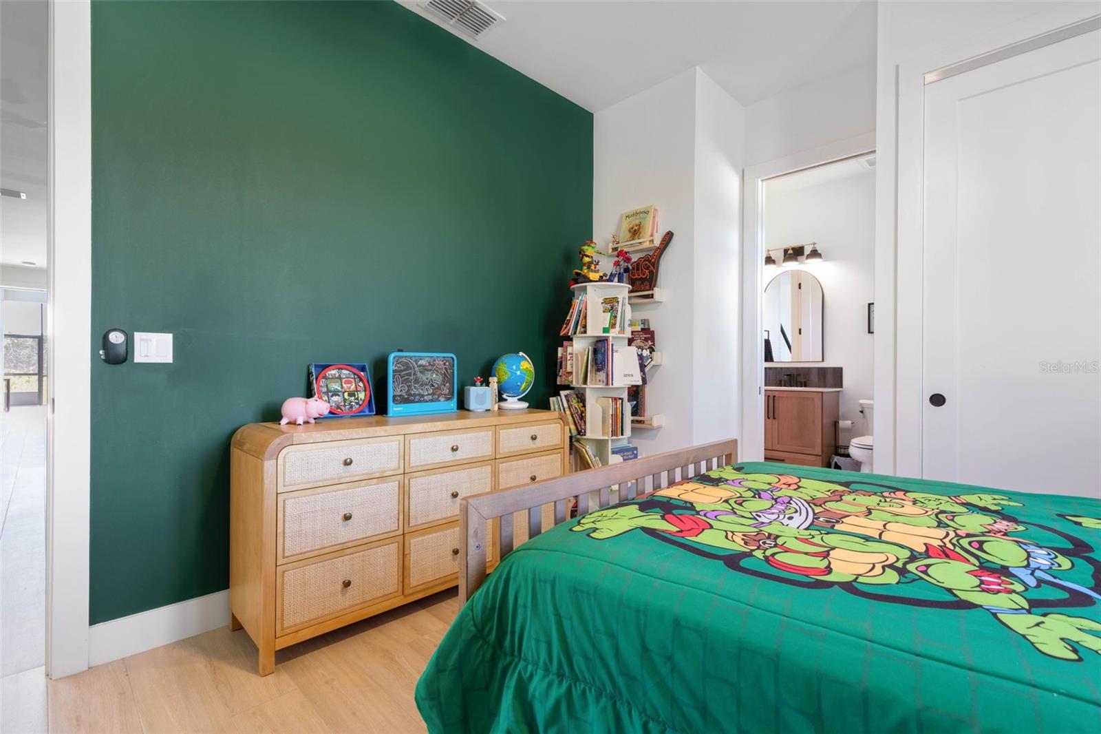 SEASIDE LANDINGS - Residential