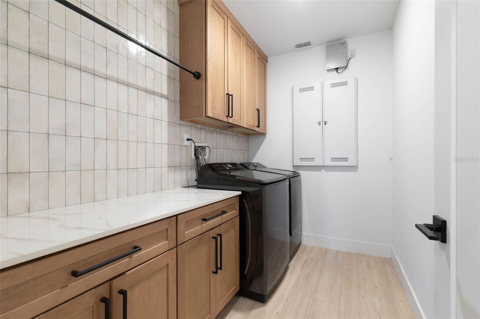 SEASIDE LANDINGS - Residential