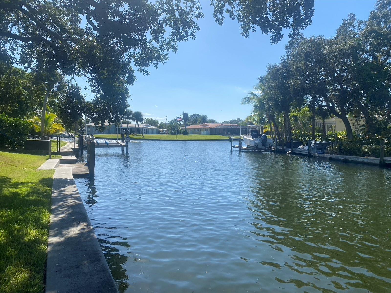 SIESTA ISLES - Residential