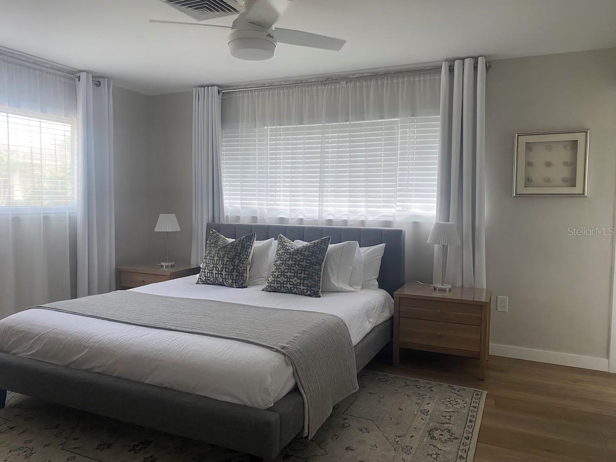 SIESTA ISLES - Residential