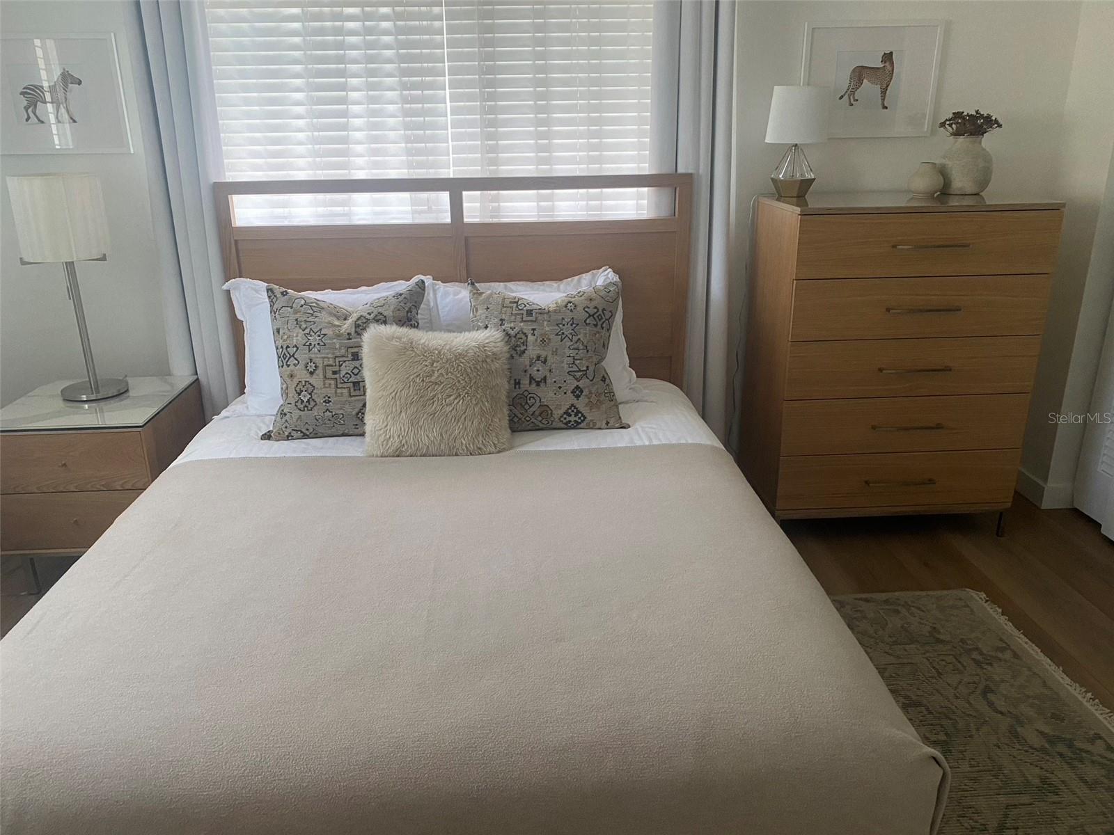 SIESTA ISLES - Residential