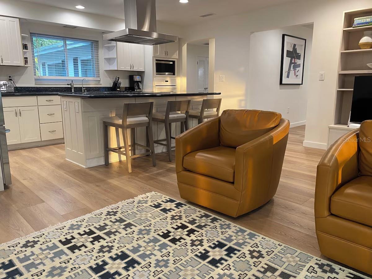 SIESTA ISLES - Residential