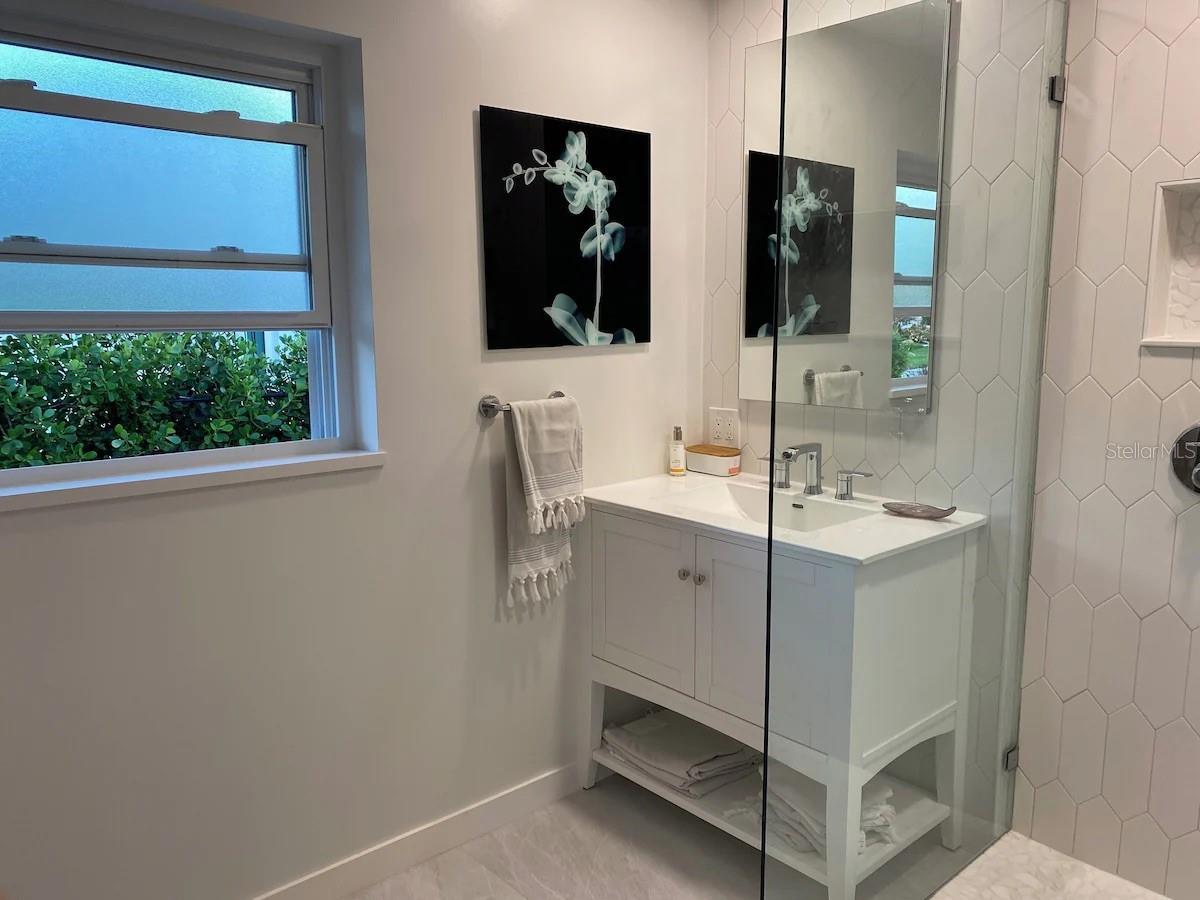 SIESTA ISLES - Residential