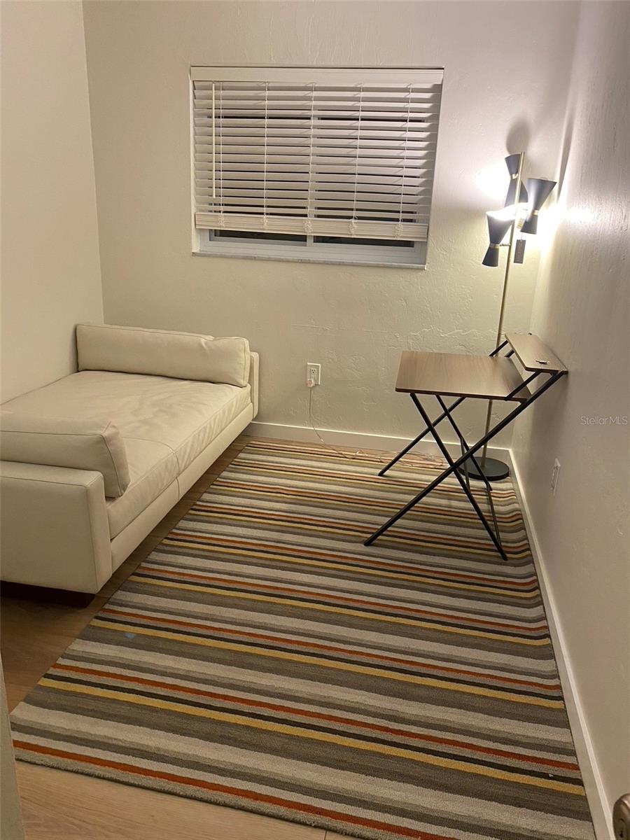 SIESTA ISLES - Residential