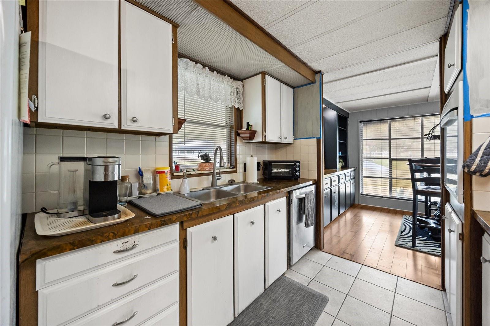 OAK GROVE VILLAGE CONDO - Residential