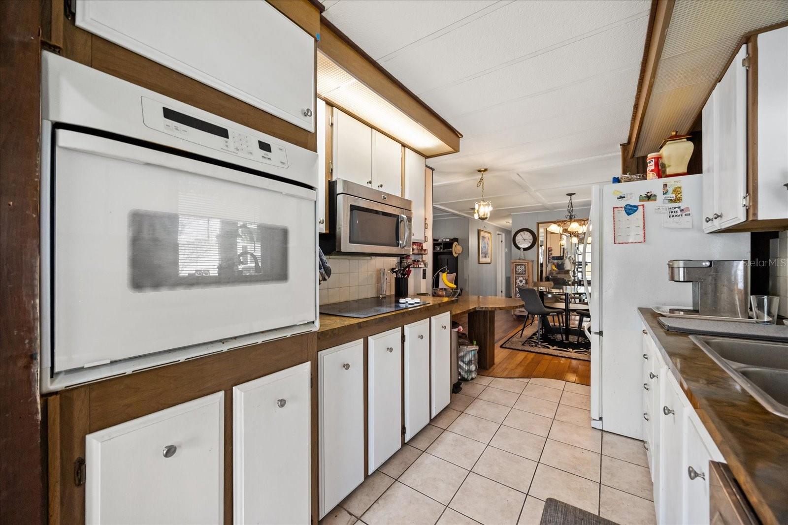 OAK GROVE VILLAGE CONDO - Residential