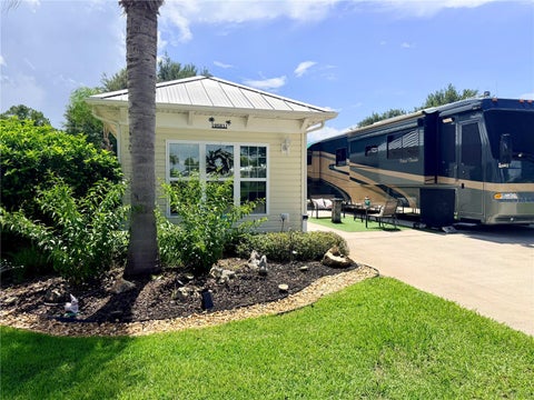 Tiny photo for 9581 SE 49th Terrace, Webster, FL 33597 (MLS # G5118470)