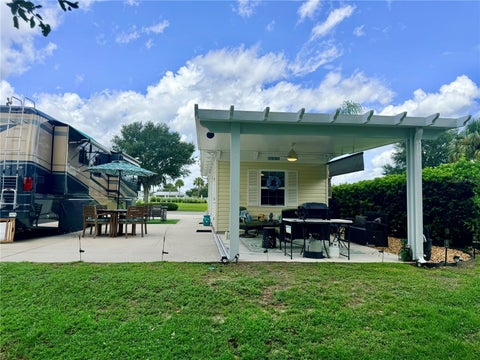 Tiny photo for 9581 SE 49th Terrace, Webster, FL 33597 (MLS # G5118470)