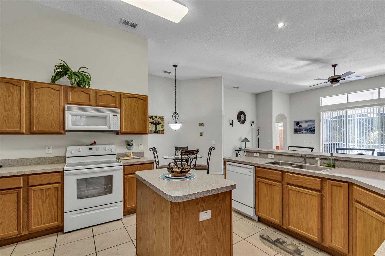 DELTONA LAKES UNIT 11 - Residential