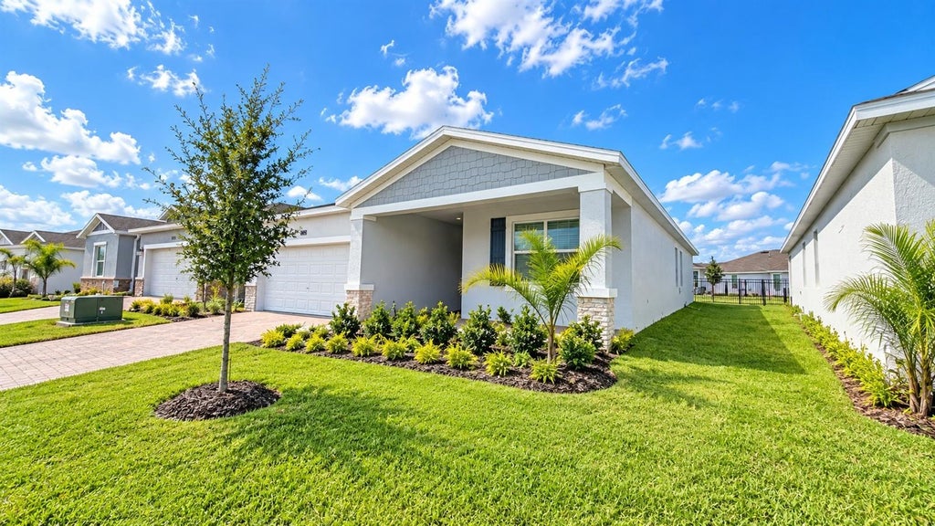 Photo of 5224 Dagenham Drive, Davenport, FL 33897 (MLS # S5157741)