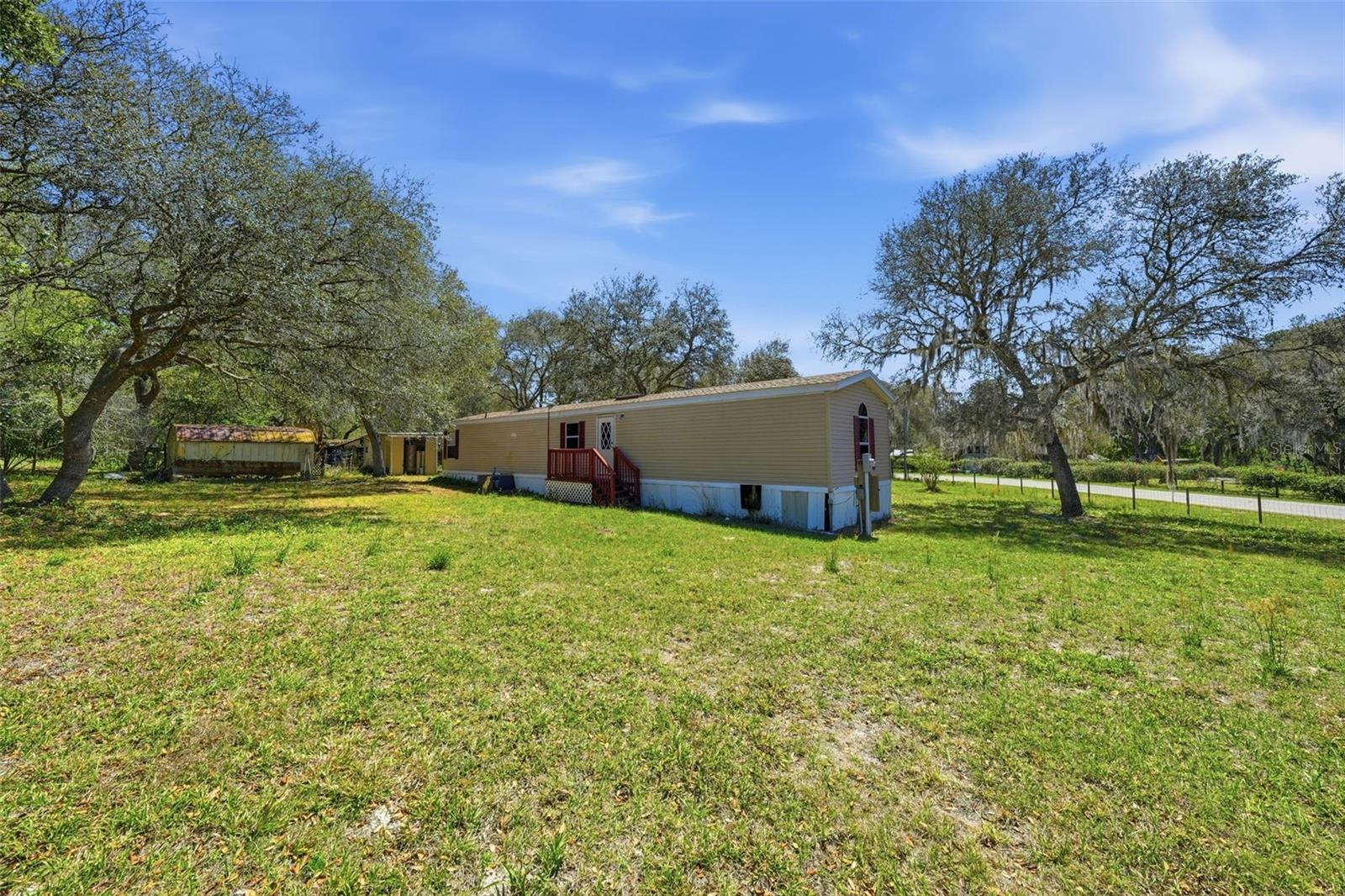 PINE LAKES SOUTH - Residential