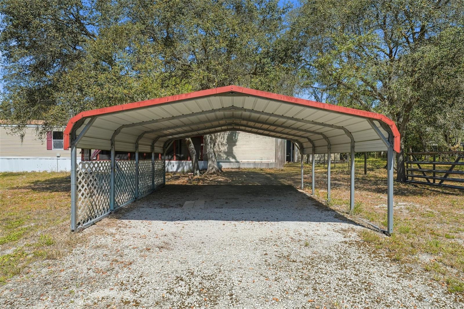 PINE LAKES SOUTH - Residential