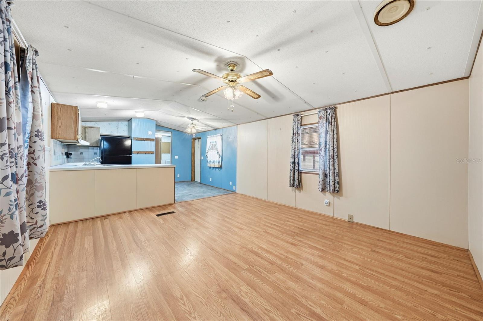 PINE LAKES SOUTH - Residential