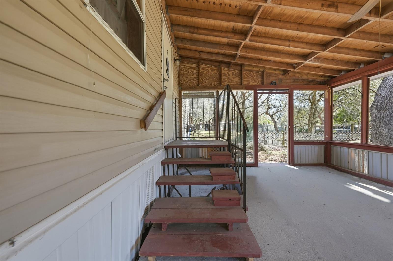 PINE LAKES SOUTH - Residential