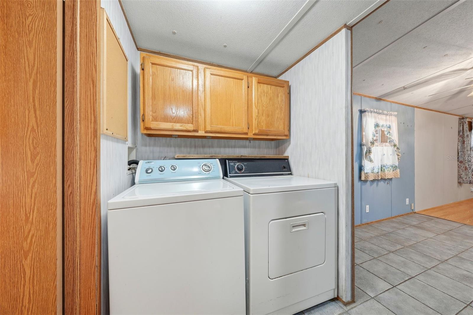 PINE LAKES SOUTH - Residential