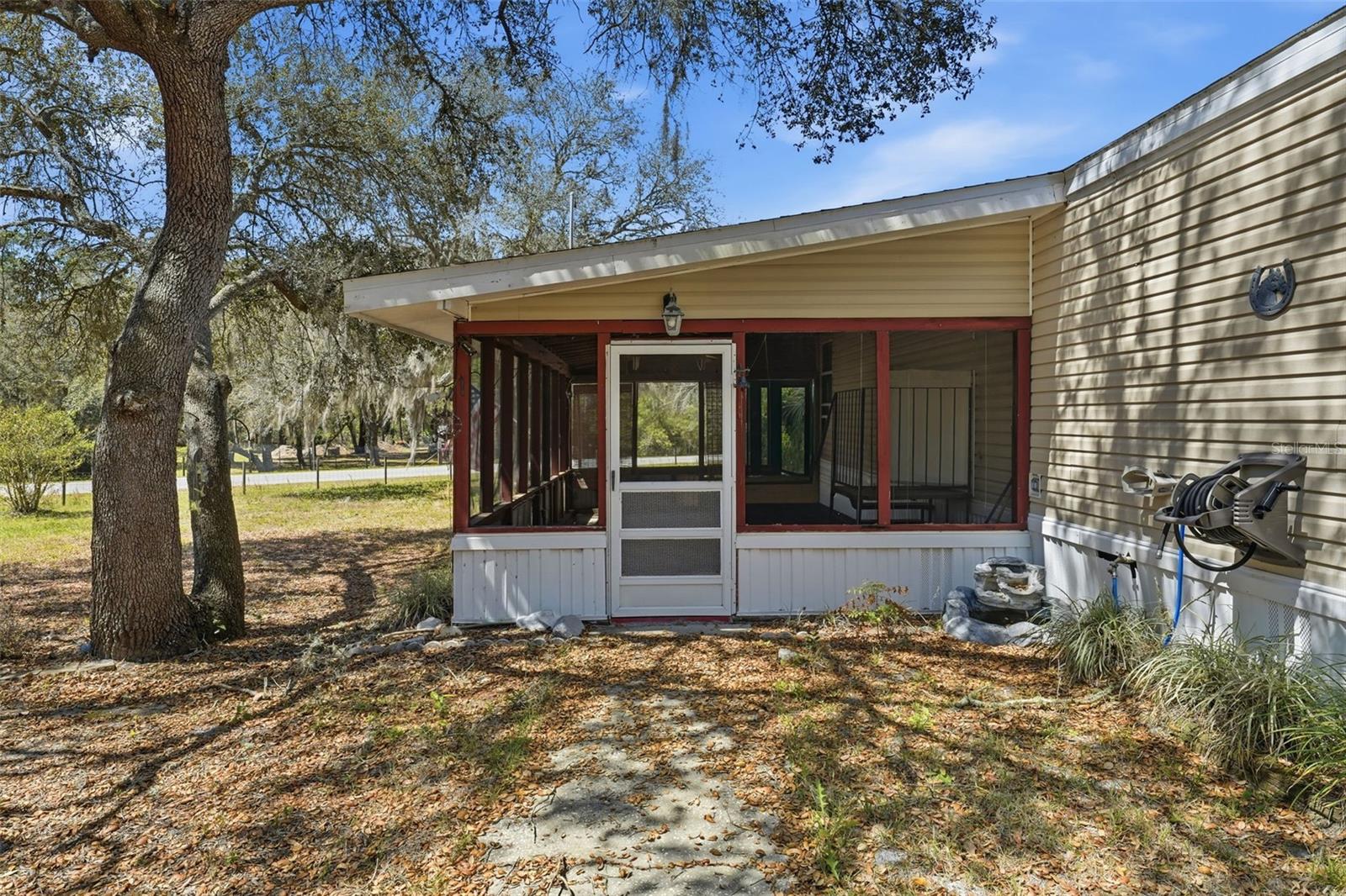 PINE LAKES SOUTH - Residential