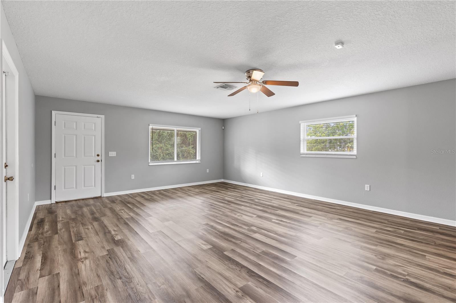 PINECREST - Residential