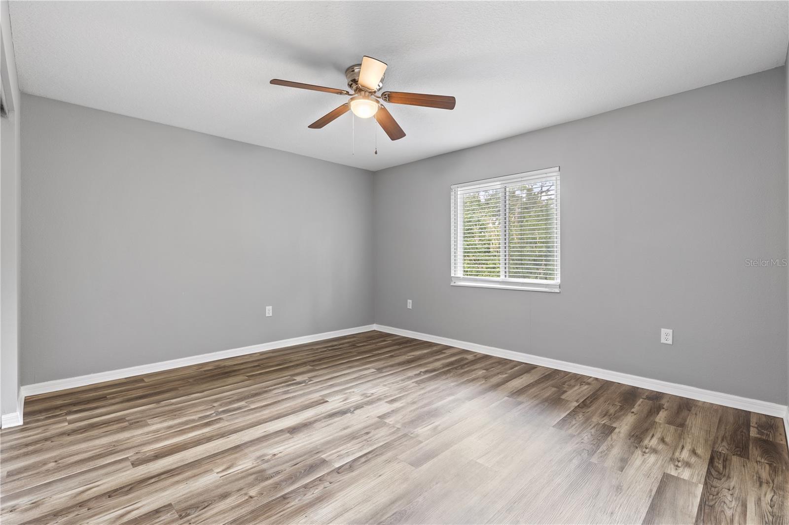 PINECREST - Residential