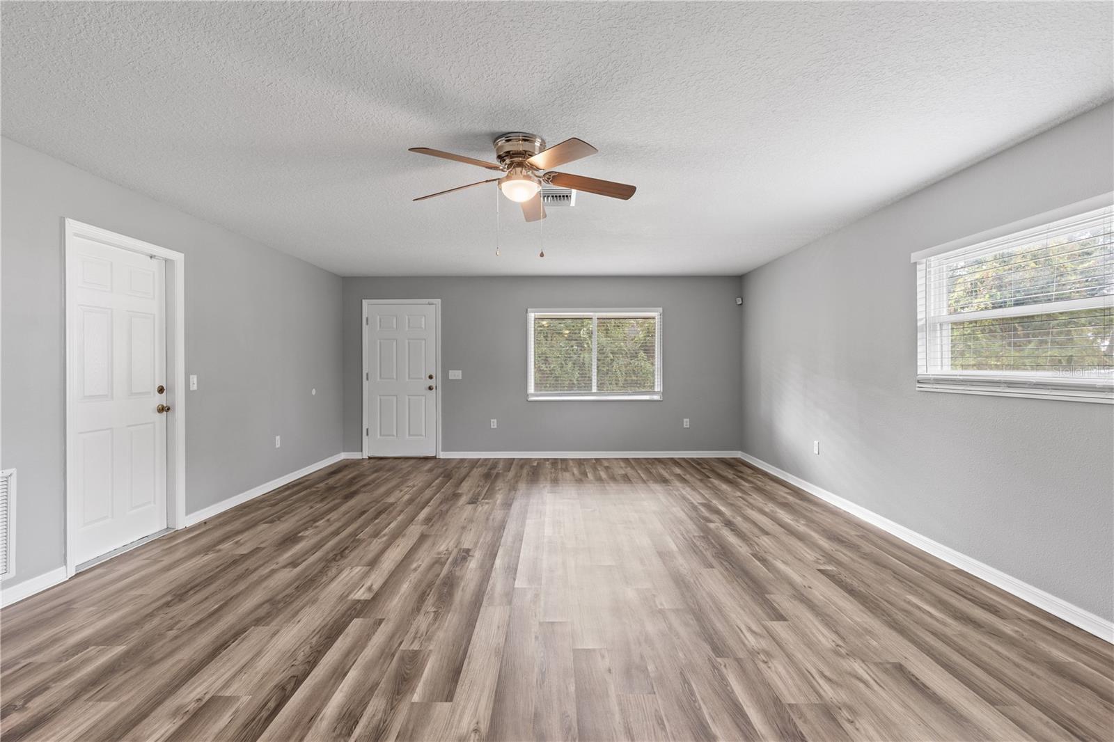 PINECREST - Residential